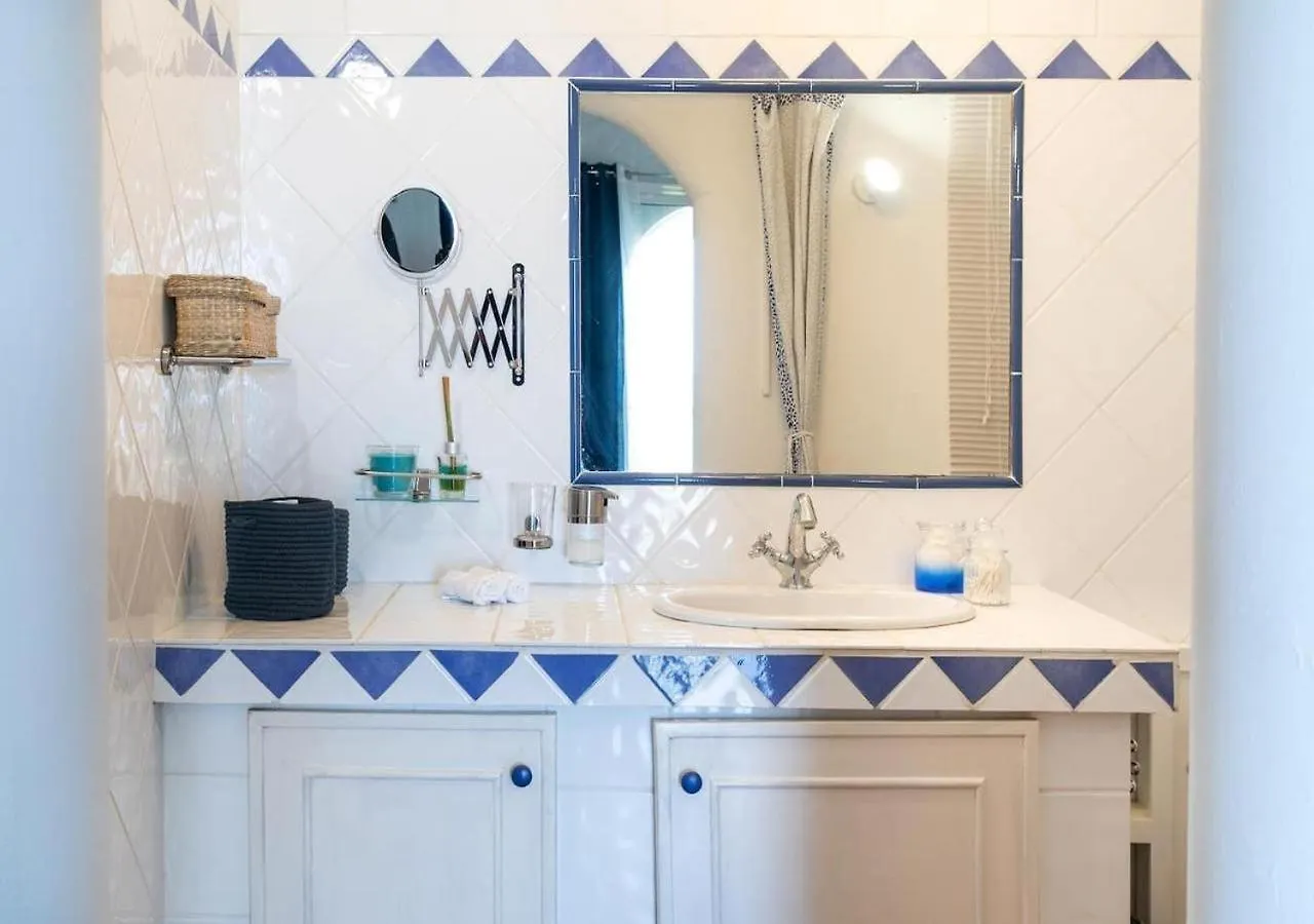 Villa Occitane Orient Bay 0*,